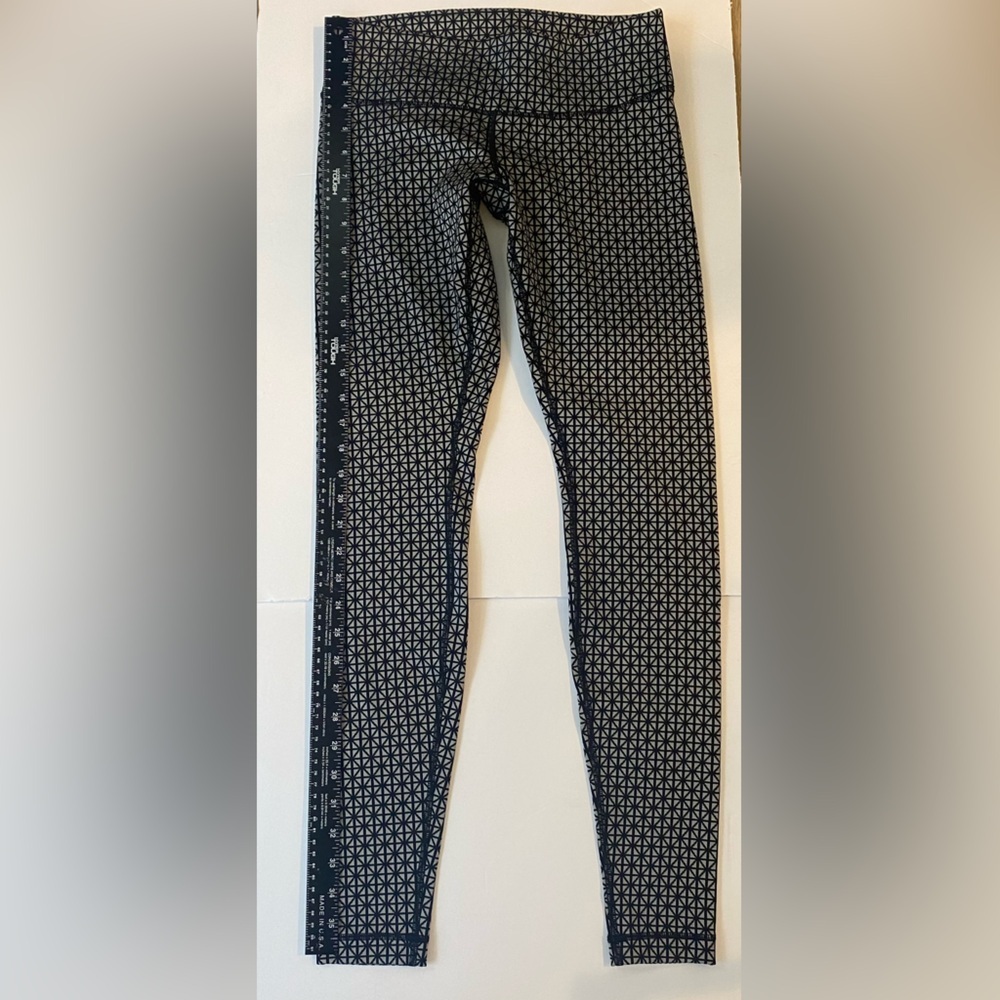 Lululemon Black and Silver Geometric Leggings
